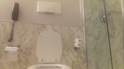 赤毛の女とバスタブで。