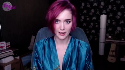 ロシア人少女から英語で自慰行為の指導を受ける