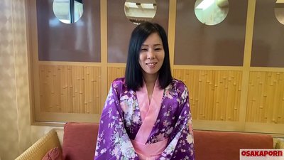 41歳日本人妻の浮気と少年たちの金目当てのセックス。アジアンビッチは黒髪マンコセックス、タトゥー、フェラが大好きです。